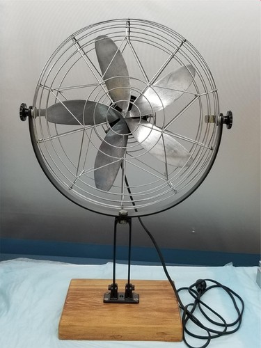 86's昭和レトロ美品 ROBOT DESK FAN 「FAN太くん」デ〰︎スッ！