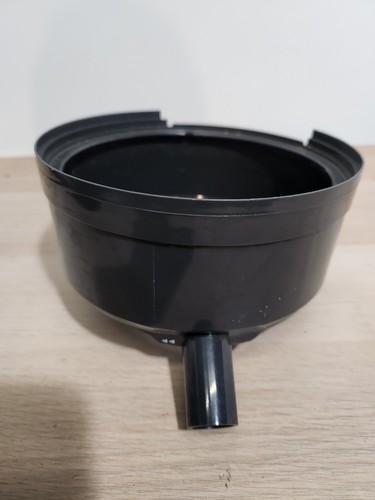 Breville Juicer JE900 Pulp Collector Bowl Spout Collar Replacement Part