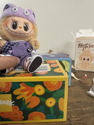 AUTHENTIC POP MART LABUBU The Monsters Have A Seat SISI