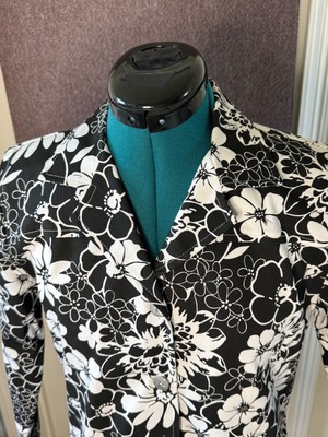 Momma Chic ''Lori by AM Casuals'' Button Up Shirt - Black & White Floral Pattern