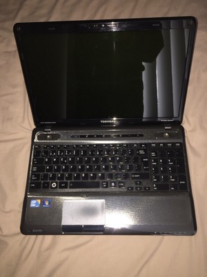 Toshiba a660 i7, 4gb ram, 500gb hdd.  with slight damage