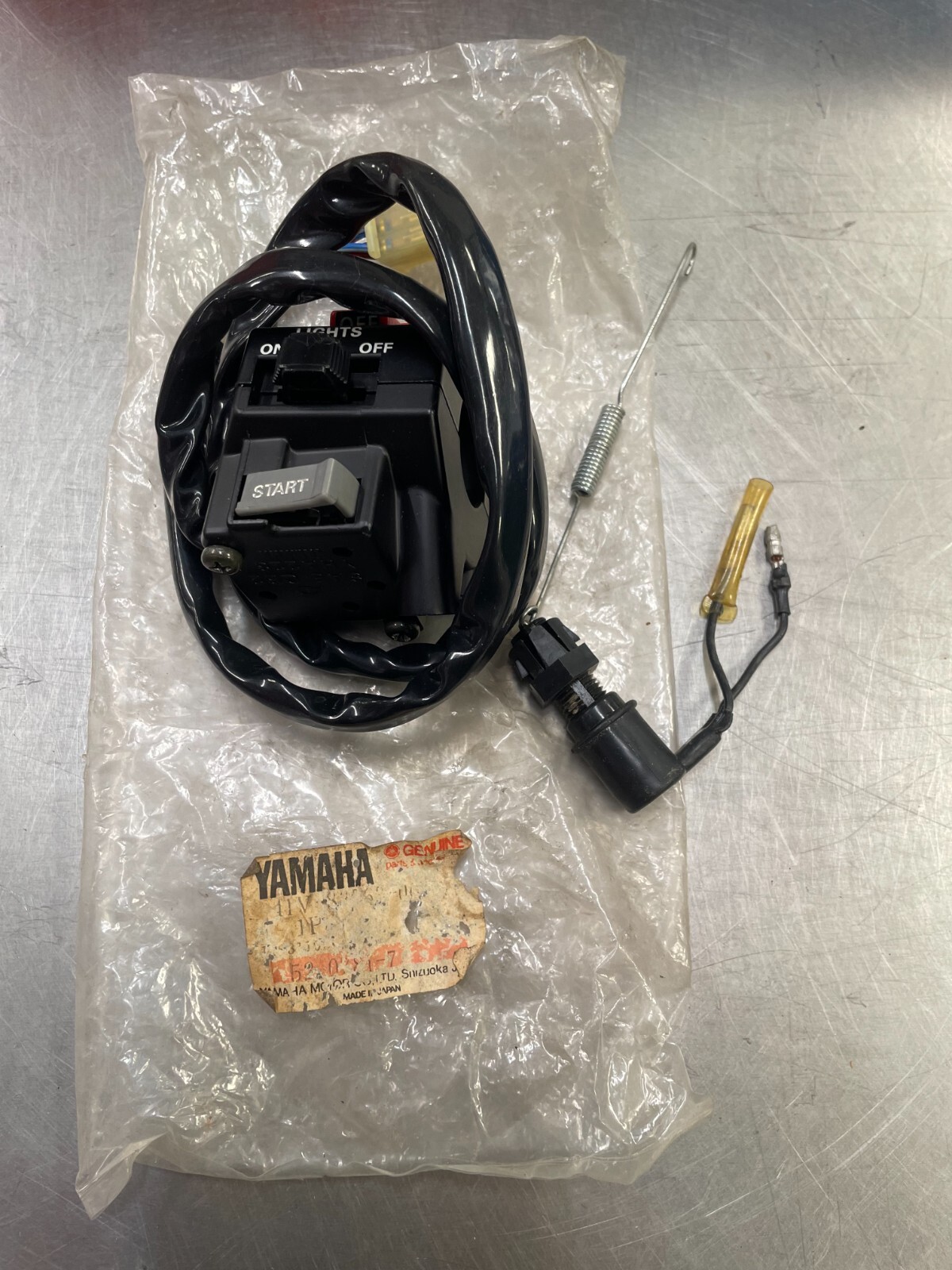 NEW NOS OEM YAMAHA VENTURE '83-'85 XVZ1200 START SWITCH