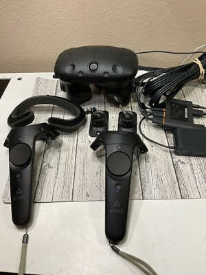 HTC Vive PC VR Headset 0PJT100 Headset with Controllers