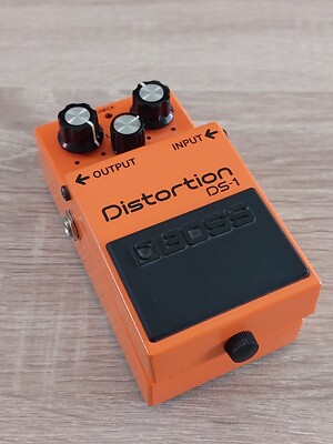Boss DS-1 Distortion Guitar Effect Pedal