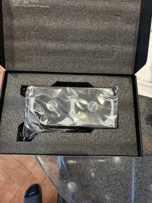 Foto dell'oggetto di un acquirente verificato