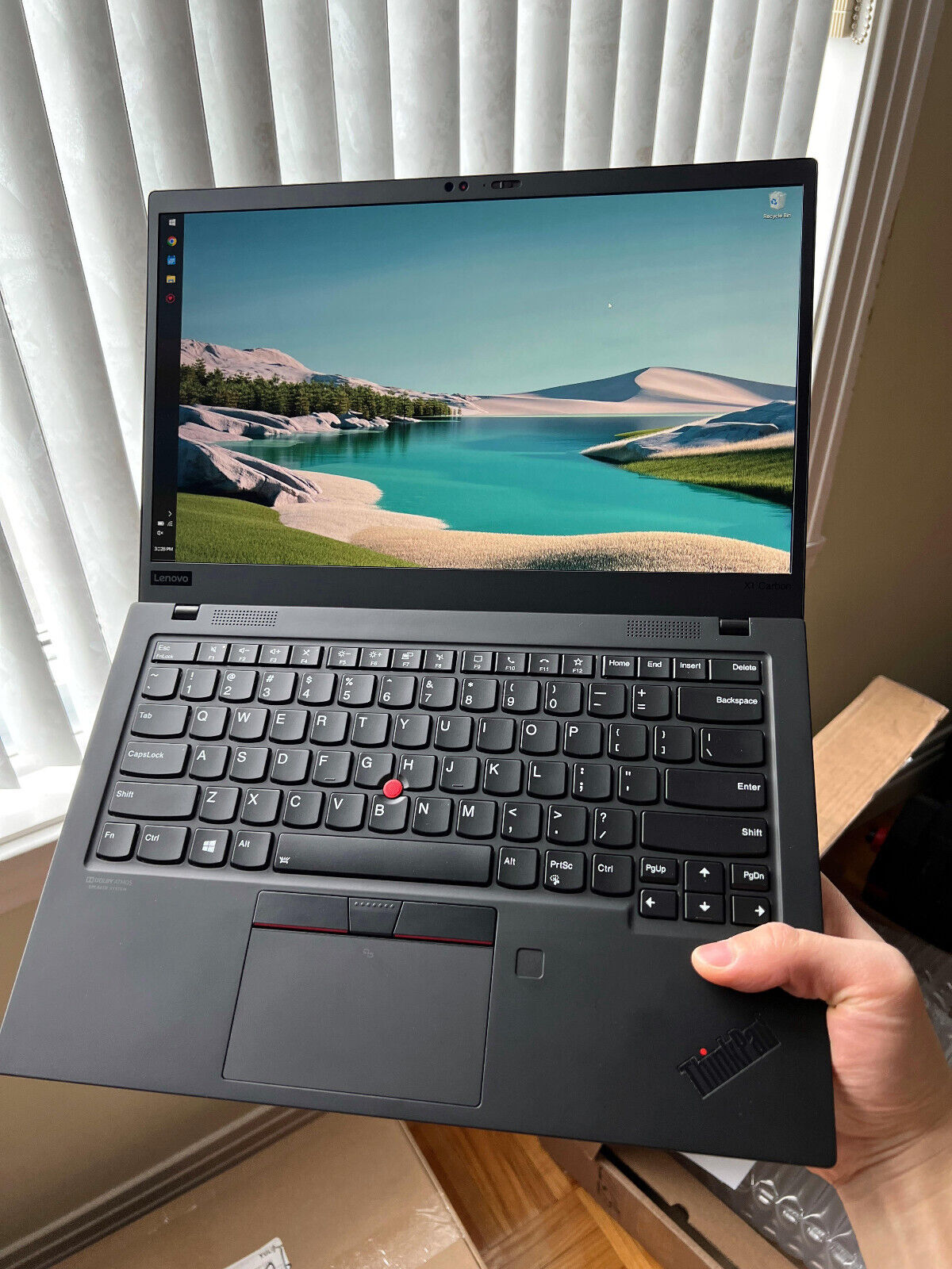 Windowsノート本体 Lenovo ThinkPad X1 i5 10210U 1.6GHz/16GB Lenovo ThinkPad X1 Carbon 7th Gen 14