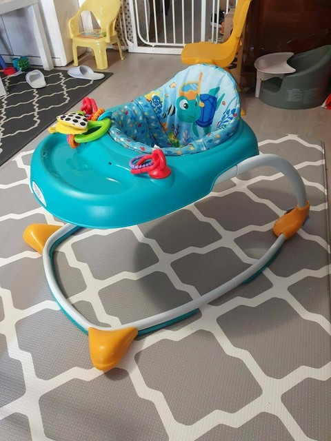 sea & explore walker