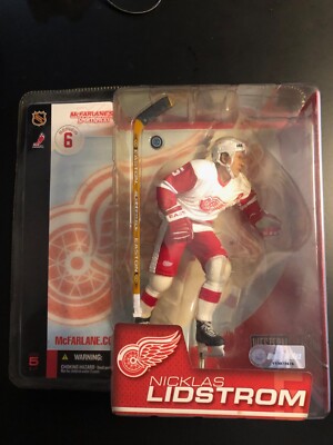 McFarlane's Series 6 Detroit Red Wings Yzerman & Lindstrom - SOLD SEPARATELY