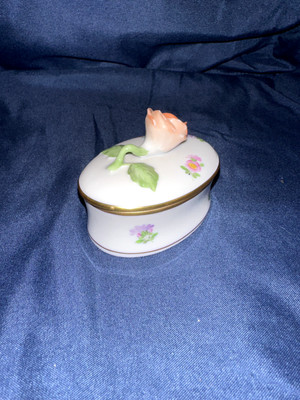 Herend Oval Shaped Box, Peach Rose Design, Pristine Condition