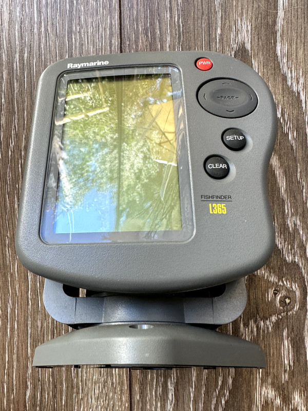Raymarine Ffishfinder ModÃ¨Le L365 - UnitÃ© Centrale - Ã©Cran - Display.