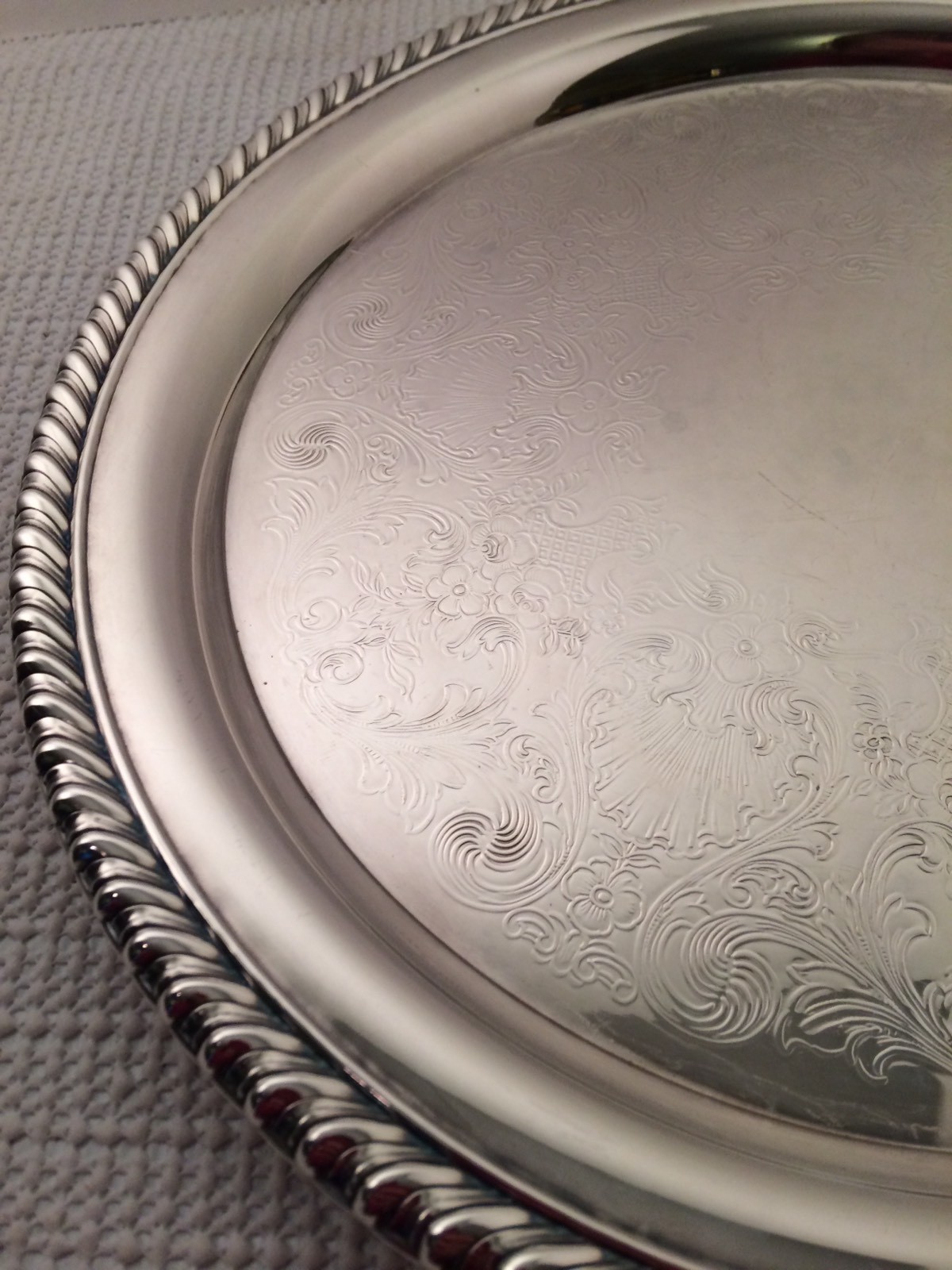 Vintage William Rogers 870 Silverplate Serving Tray, 10 1/4