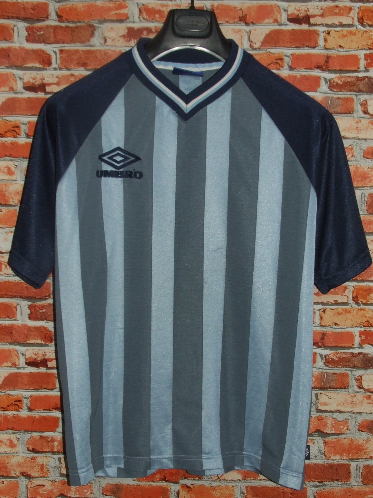 ウェア 90s Umbro vintage Black Football Shirt $_57.JPG?set_id=880000500F