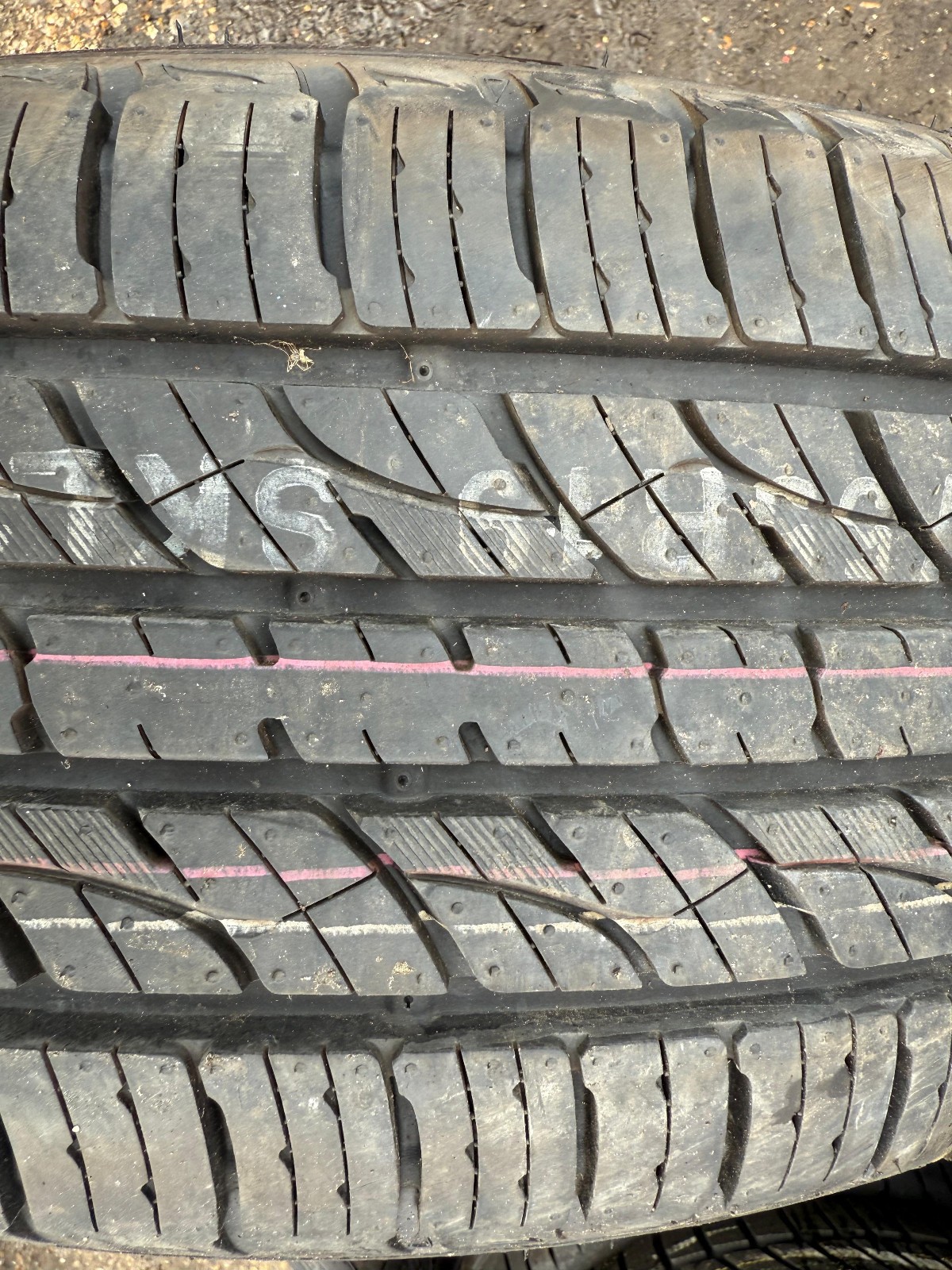 New 235 55 19 Kumho, Crugen Premium, 101H, x1 Tyre (F1_tyres) YD148