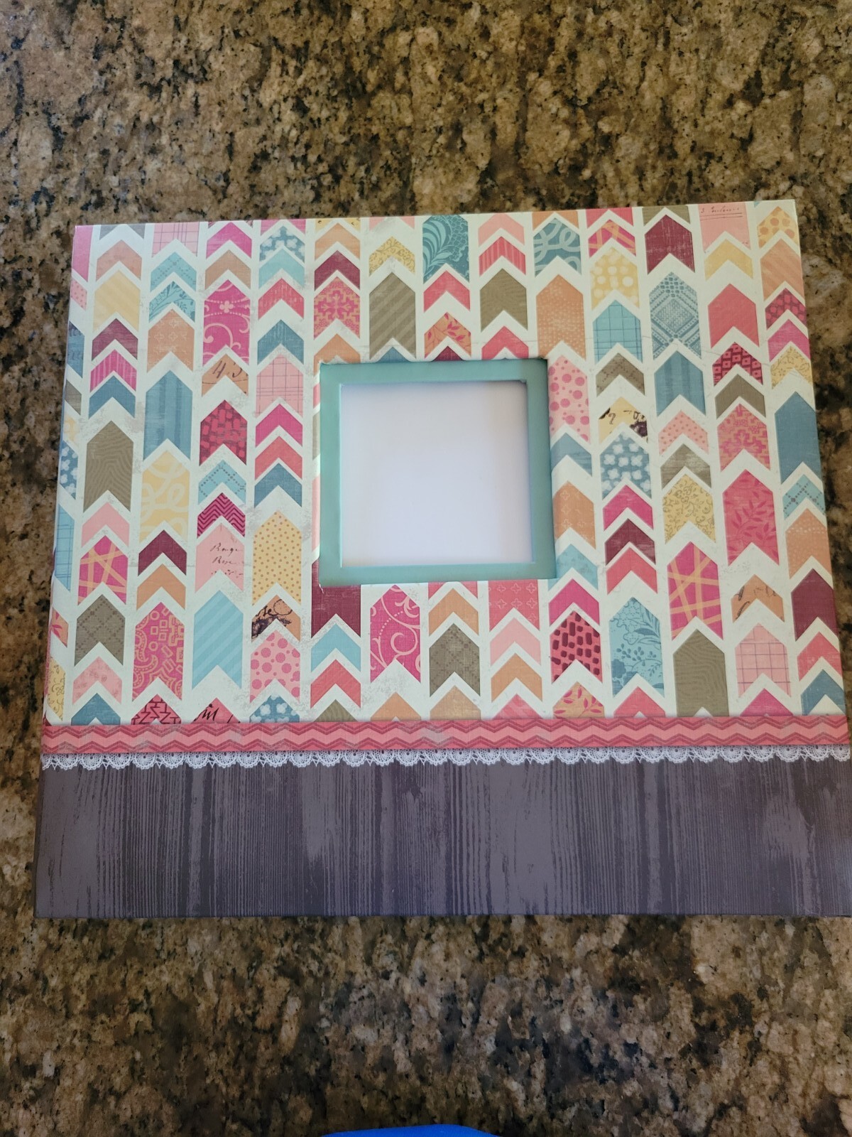 K&Company 12x12 Scrapbook Album Patterned Arrow