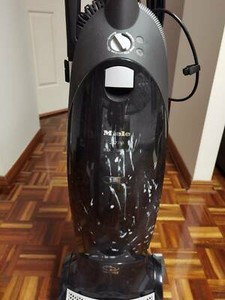 Miele S7000 Power Plus automatic vacuum 
