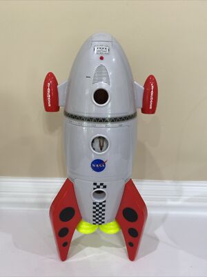 NASA Star Chaser Space Shuttle AERO 127 Toy Space Ship Rocket Counts Down