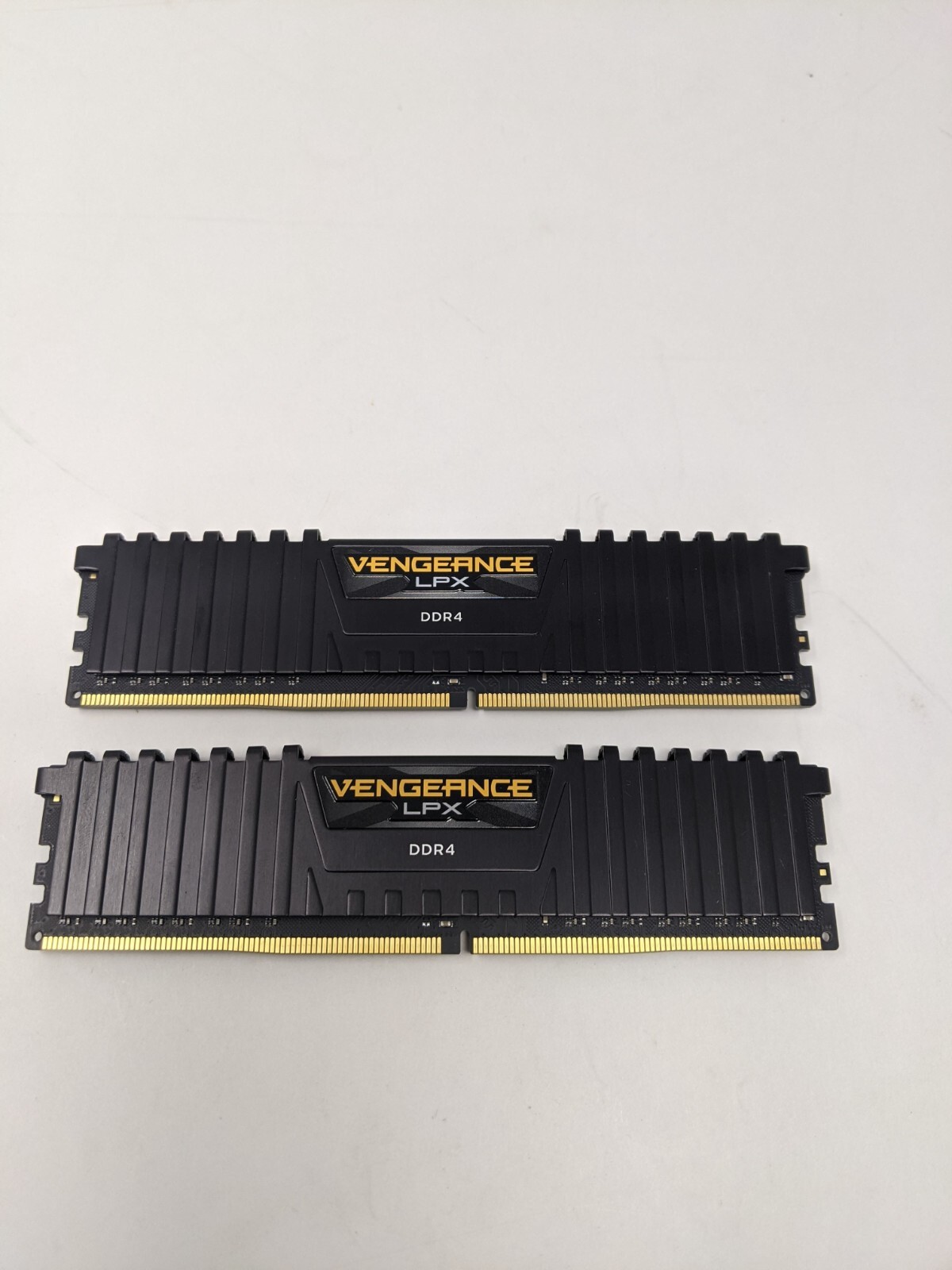 Corsair vengeance lpx ddr4 3200 мгц. Corsair vengeance lpx ddr4 3200 мгц