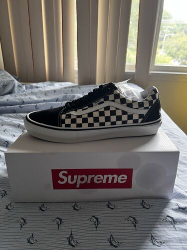 Supreme Swarovski Vans Old Skool Size 12 mens | eBay Supreme Swarovski Vans Old Skool Size 12 mens | eBay
