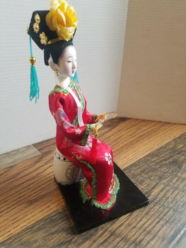 Traditional Chinese Dress Geisha Doll Art Decor Oriental Pottery Stand 