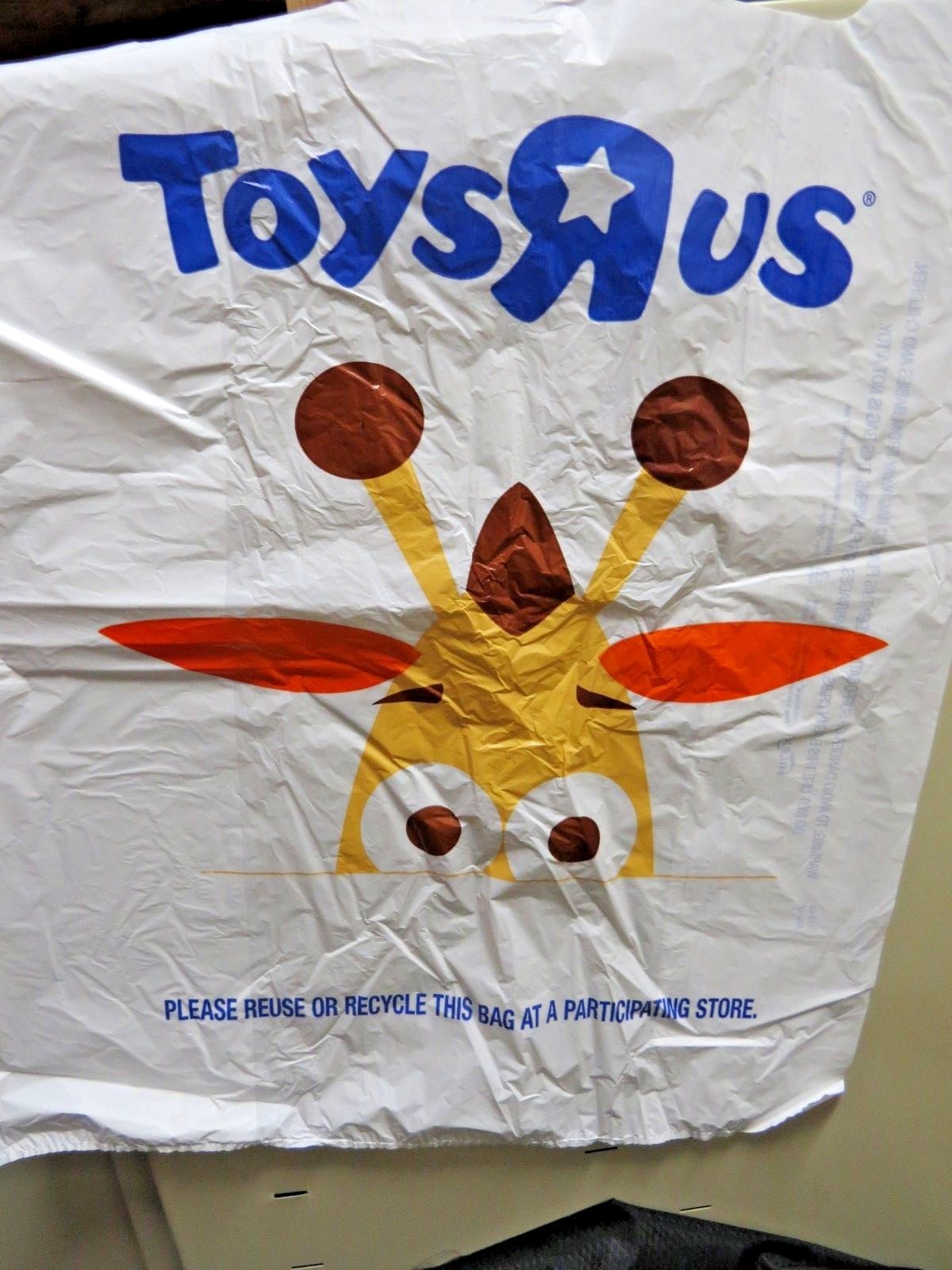 TOYS R US LARGE SHOPPING BAG GEOFFREY PICTURE 10 BAGS 20x10x30