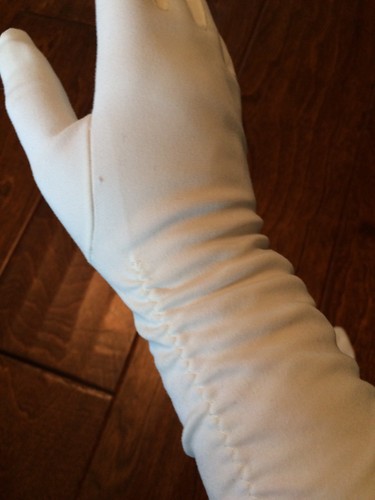 VINTAGE WHITE LONG GLOVES ELVETTE BY DAWNELLE size 7  -12