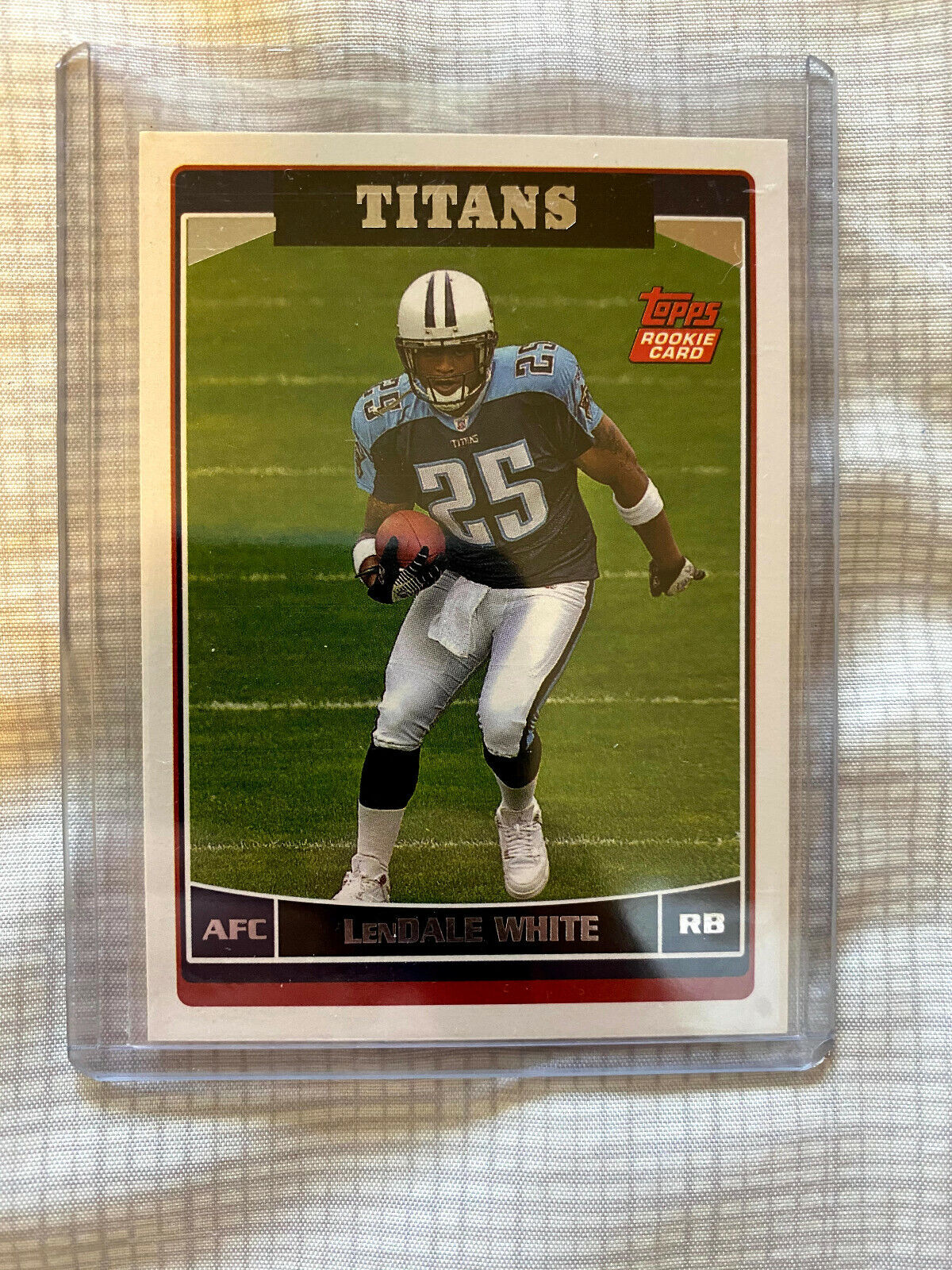 LenDale White Tennessee Titans 2006 Topps Rookie Card RC #368. rookie card picture