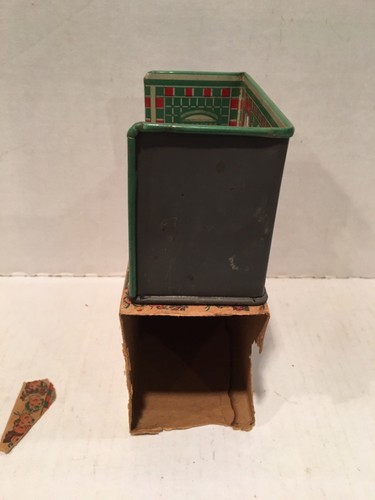 Vintage 1920's Toy Newlywed Bathroom Tin Litho Set. Louis Marx  w/ Original Box