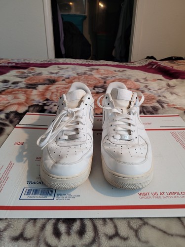 ★[NIKE]★Air Force 1 '07 Fresh White★23~31 CM★ Amazon.com | Nike Air Force 1 '07 WMNS Sneakers, White