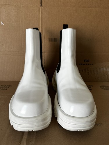 1017 Alyx 9SM Chelsea Boot w/Removable Vibram Sole Size 44 1017 Alyx 9SM Chelsea Boot w/Removable Vibram Sole Size 44