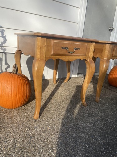 PAIR (2) ETHAN ALLEN Country French End / Side Tables #26-8203 - 246 Provence