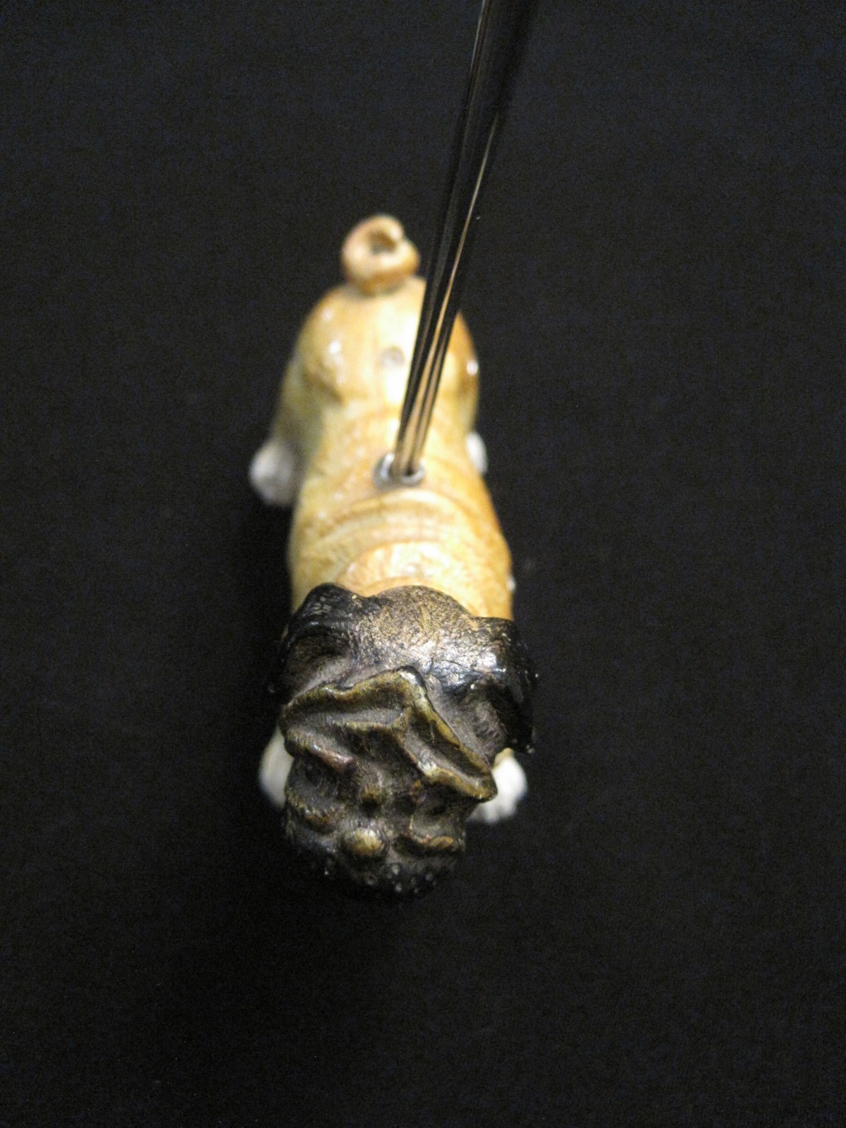 CAST IRON ENGLISH BULLDOG PICTURE HOLDER WITH RHINESTONES