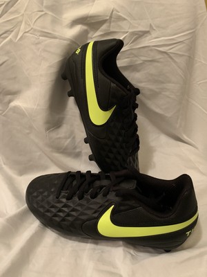 black and yellow nike cleats