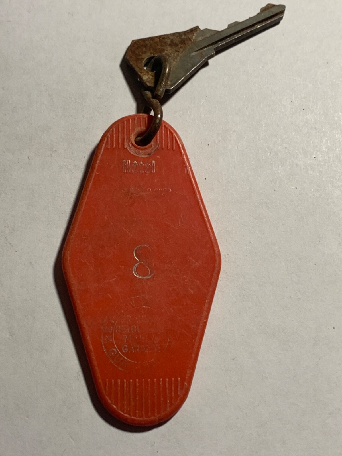 SALE品／HOTEL & MOTEL KEYS ／US VINTAGE Vintage Hotel/Motel Keys | Set of 3. For Sale at Ruby Lane