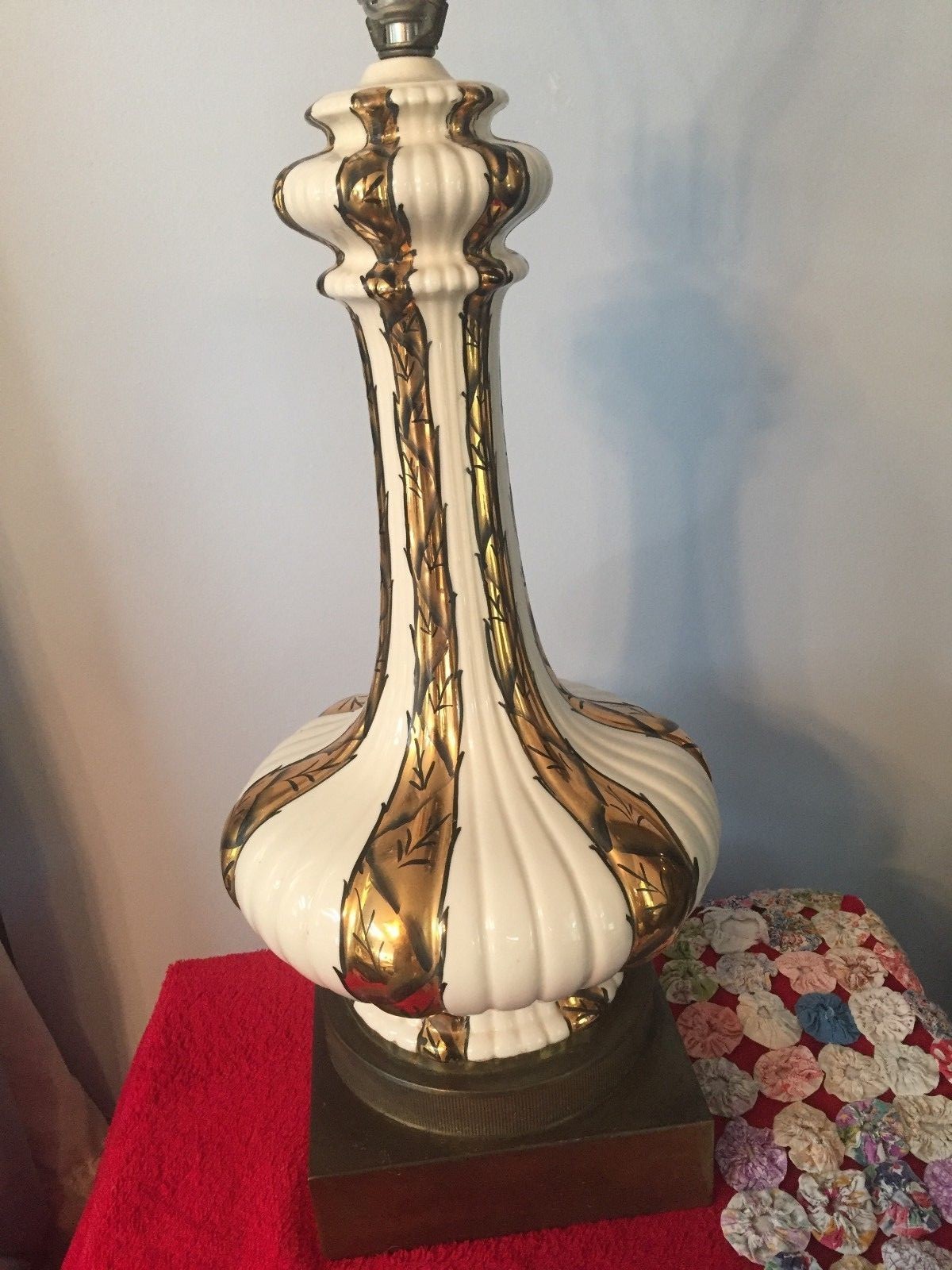 Vintage Table Lamp Gold Gilt Hand Painted Antique Brass Base Art Deco or Asian