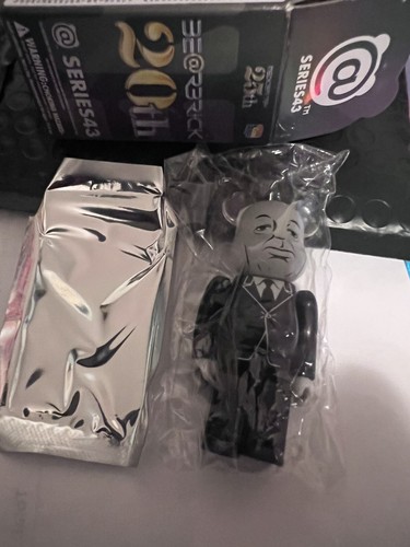 MEDICOM TOY - be＠rbrick series 43 1box BE@RBRICK | Series 43 100% (Blind Box) (2021) | Artsy