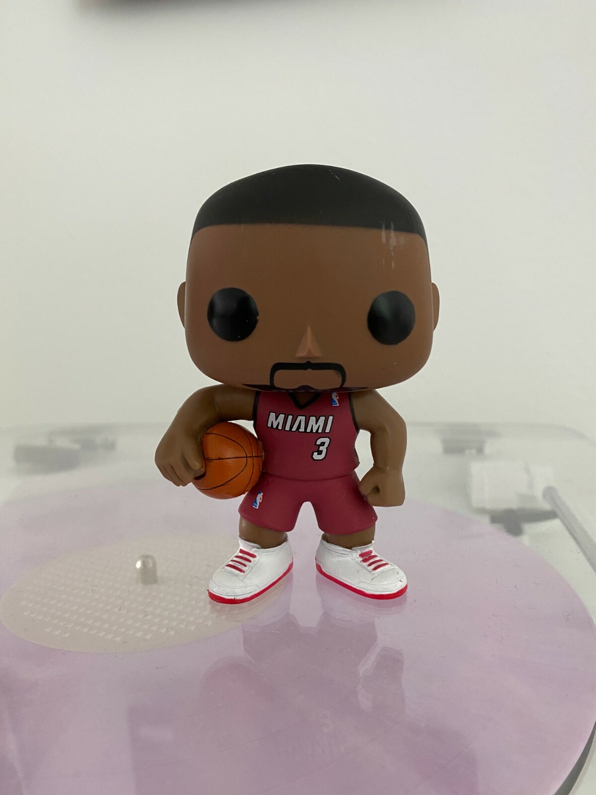 Funko Pop GRAIL Lebron James, Dwyane Wade Set of 2 Miami Heat NBA HTF OOB 