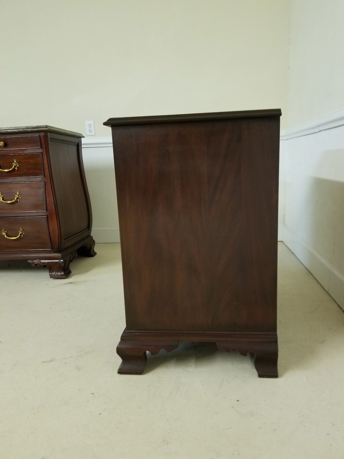 HENKEL HARRIS BEDSIDE CHEST MAHOGANY FINISH 29