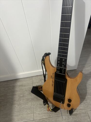 Yamaha EZ-EG Easy Guitar Electric Silent Digital MIDI Yamaha EZ-EG Easy Guitar Electric Silent Digital MIDI