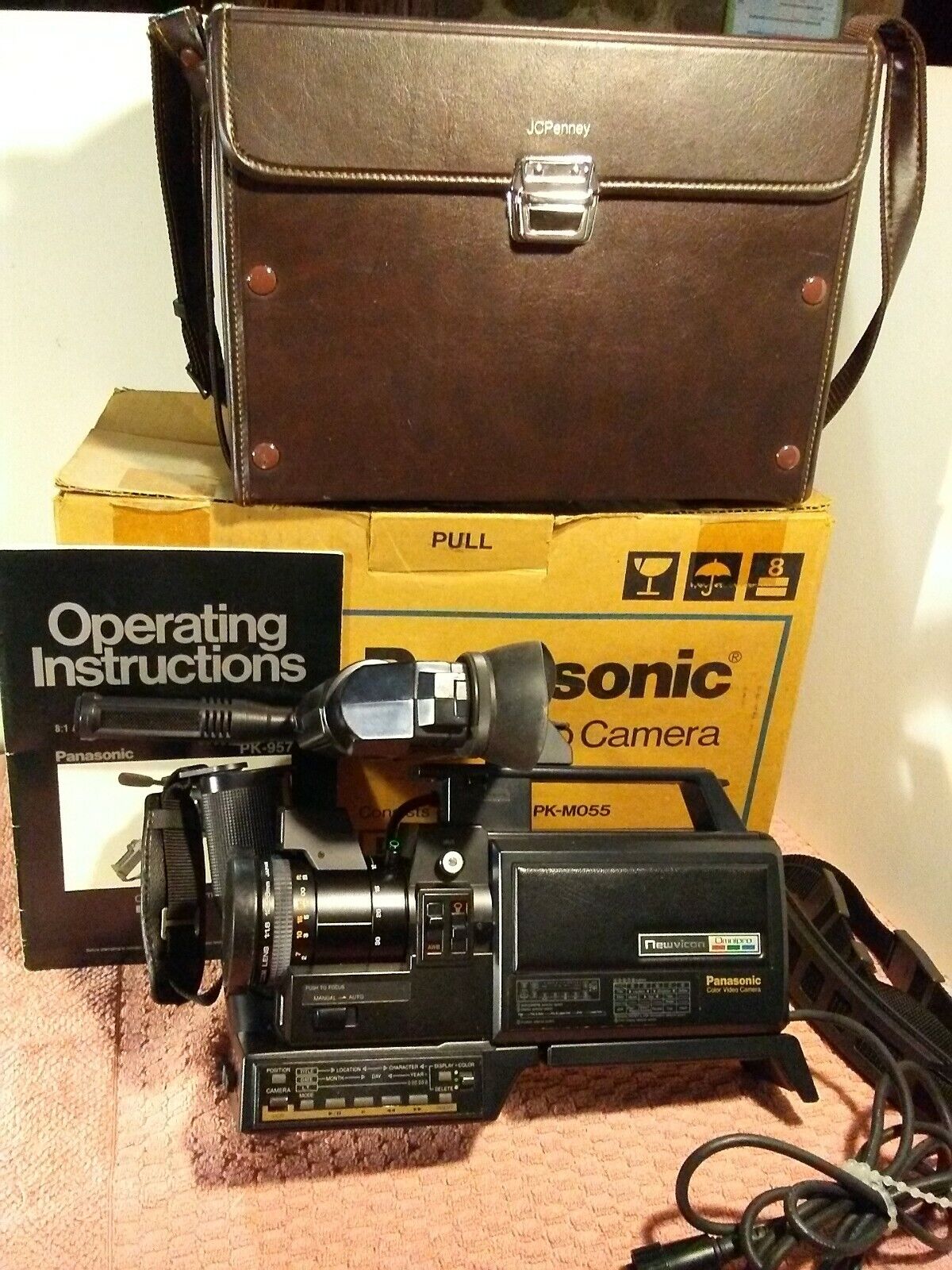 VINTAGE 1983 PANASONIC PK-957 NEWVICON OMNIPRO COLOR VIDEO VINTAGE 1983 PANASONIC PK-957 NEWVICON OMNIPRO COLOR VIDEO