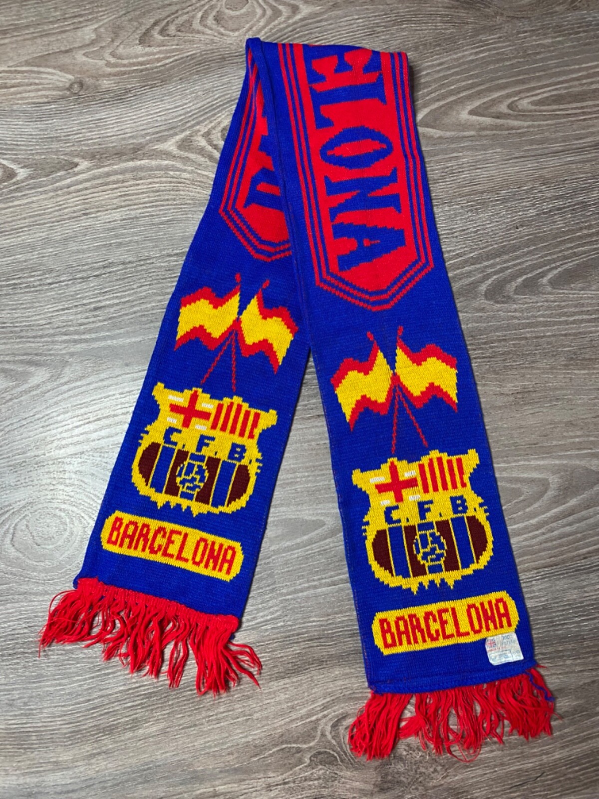 【vintage FC Barcelona football scarf】 Vintage FC Barcelona Scarf 100% Acrylic Made in UK Retro