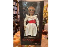 mezco toyz annabelle