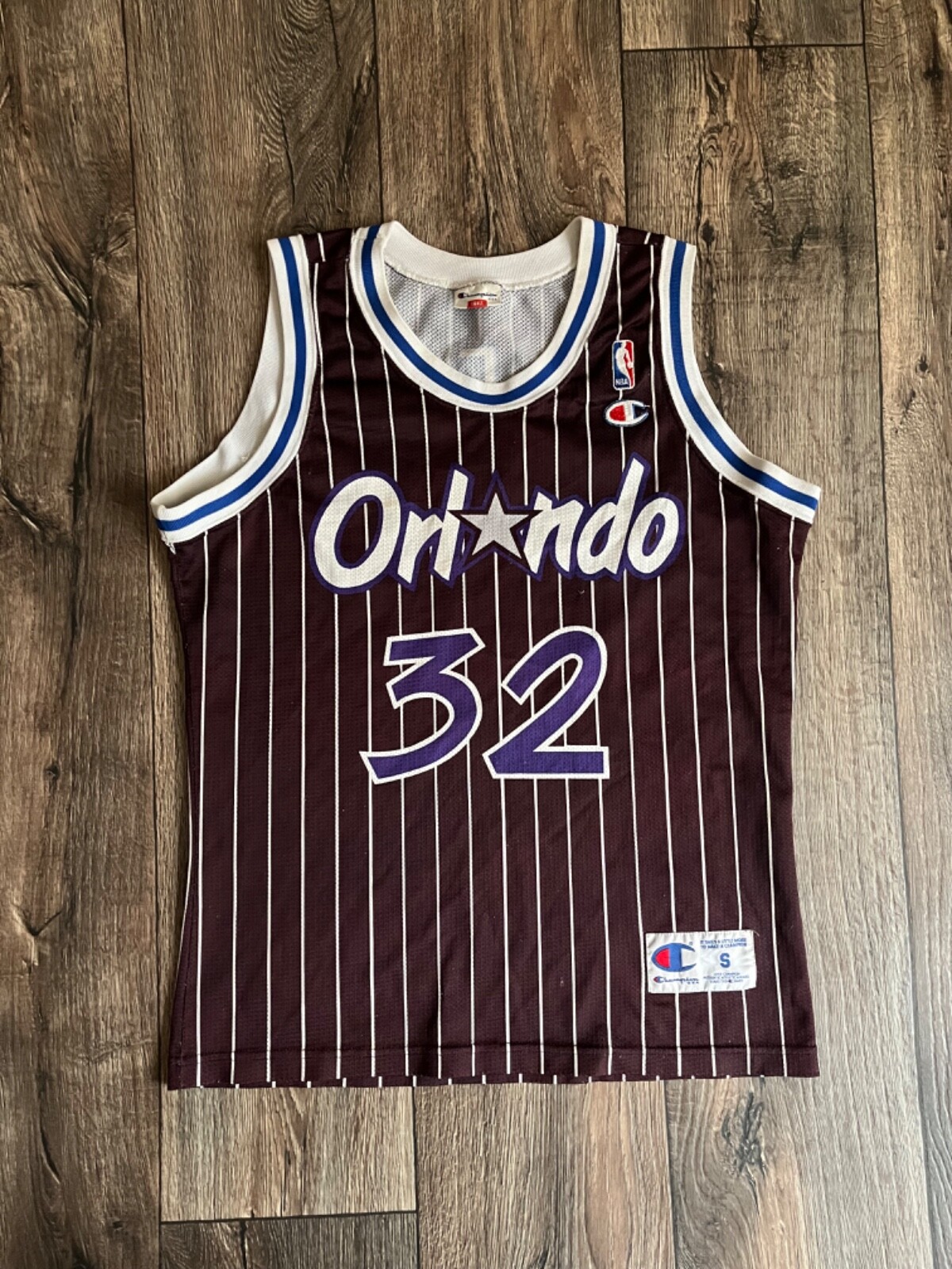 Vintage 90s Champion Orlando Magic #32 Shaquille On'eal NBA