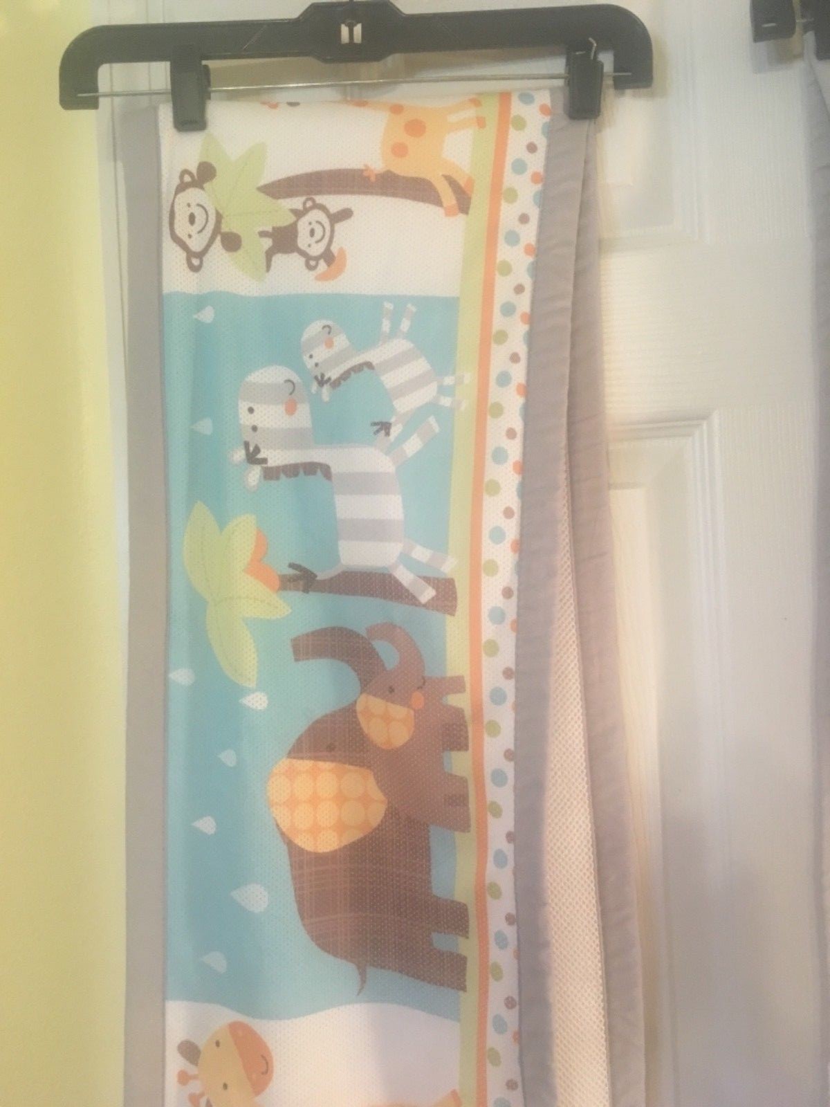 Breathable Baby Mesh Crib Liner Safari Fun Animals Gray Pastels Crib Bumper zoo