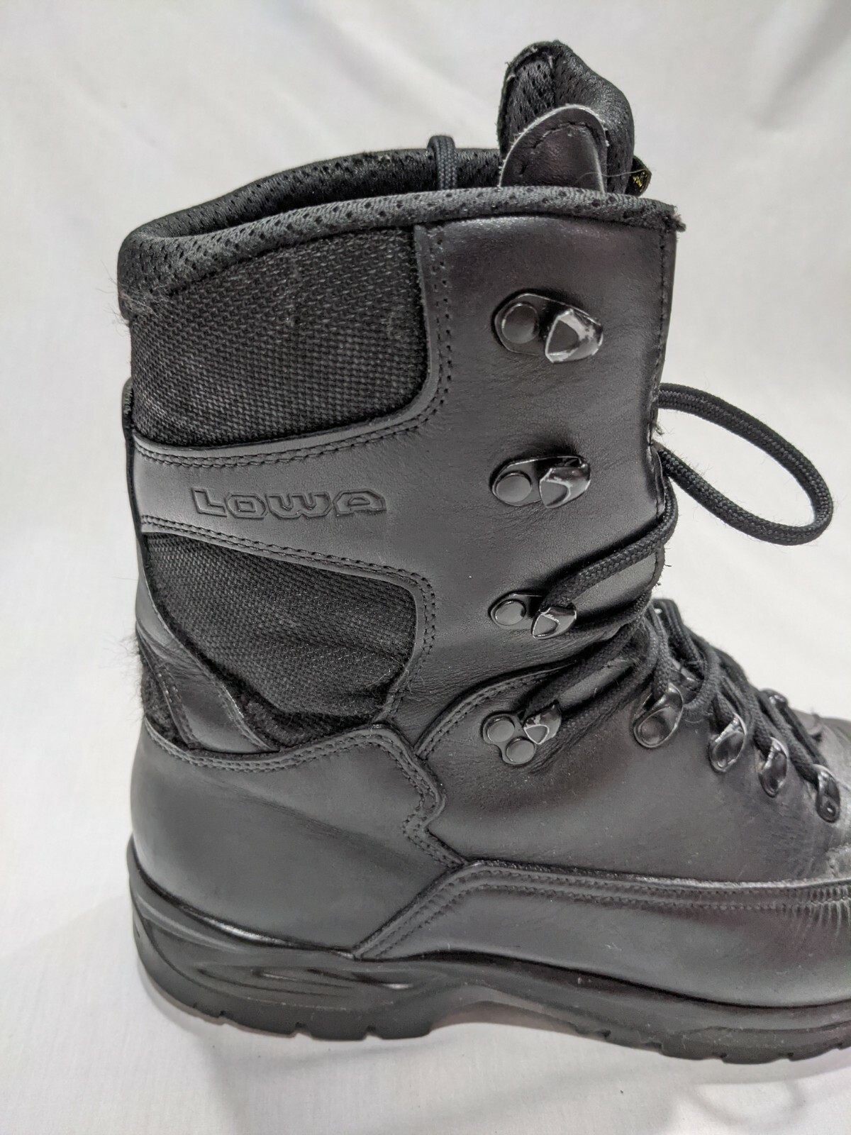 Ботинки RARE Lowa Goretex Urban GTX 
