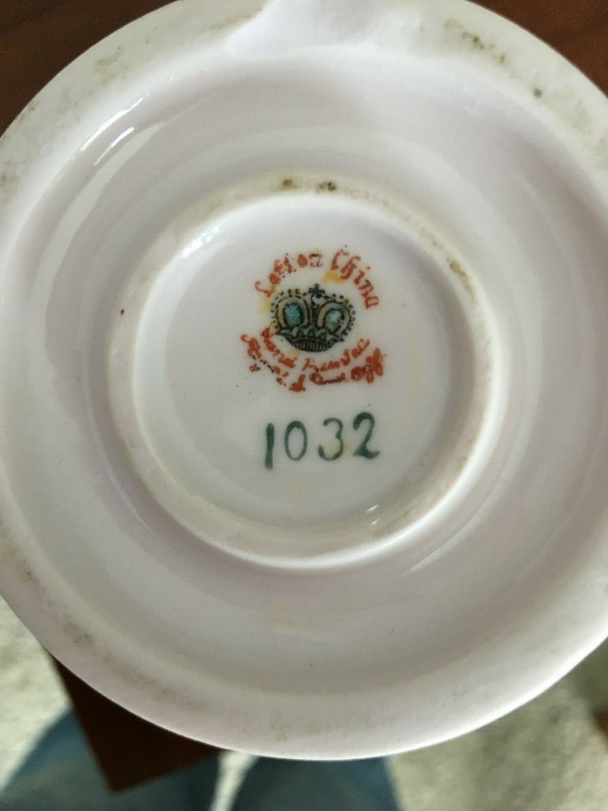 Lefton pink vase with raised roses