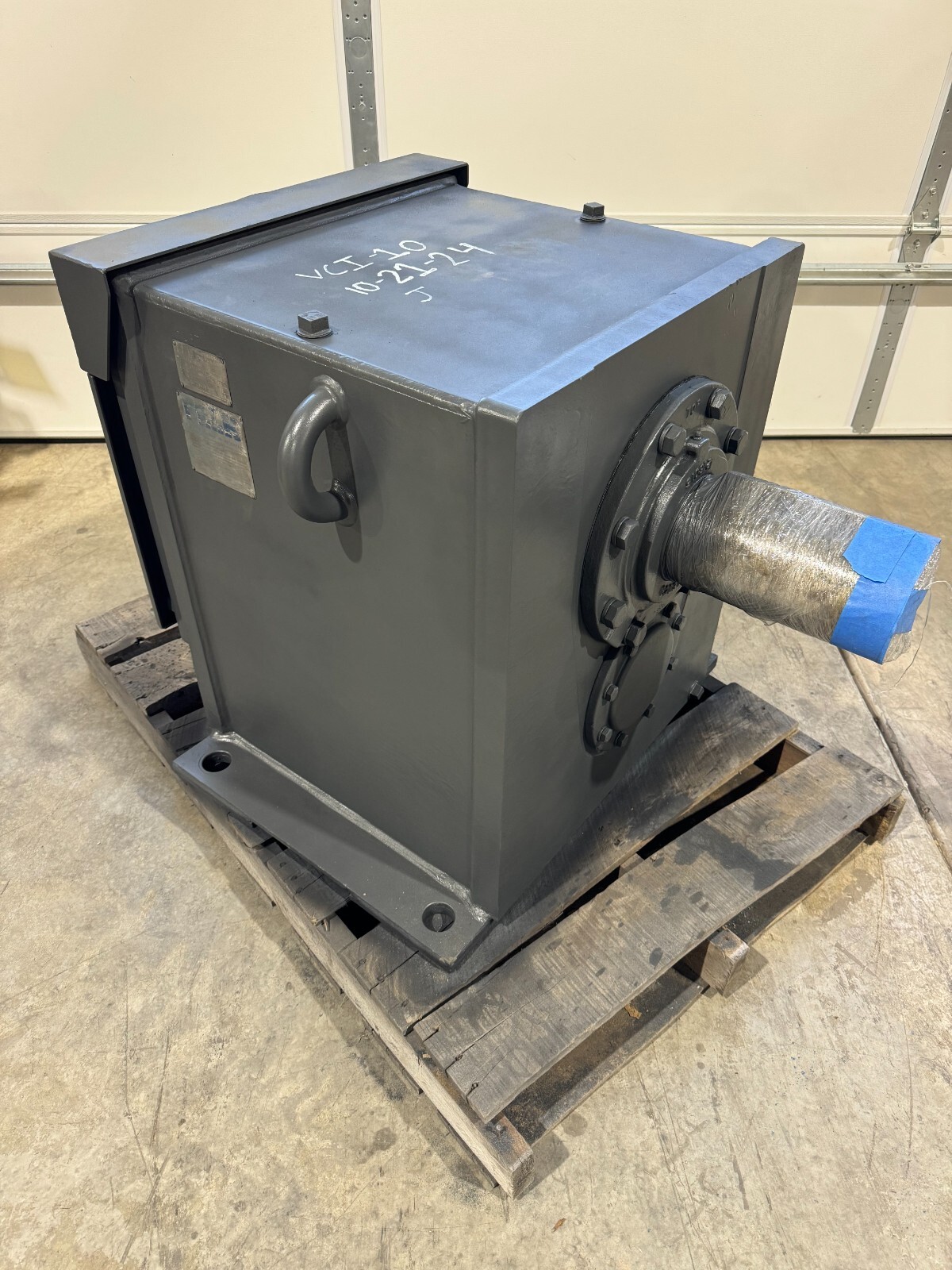 USED FALK ENCLOSED GEAR DRIVE SPEED REDUCER 30.80 RATIO