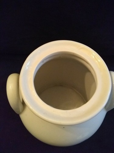 Blue and white porcelain jars and vases