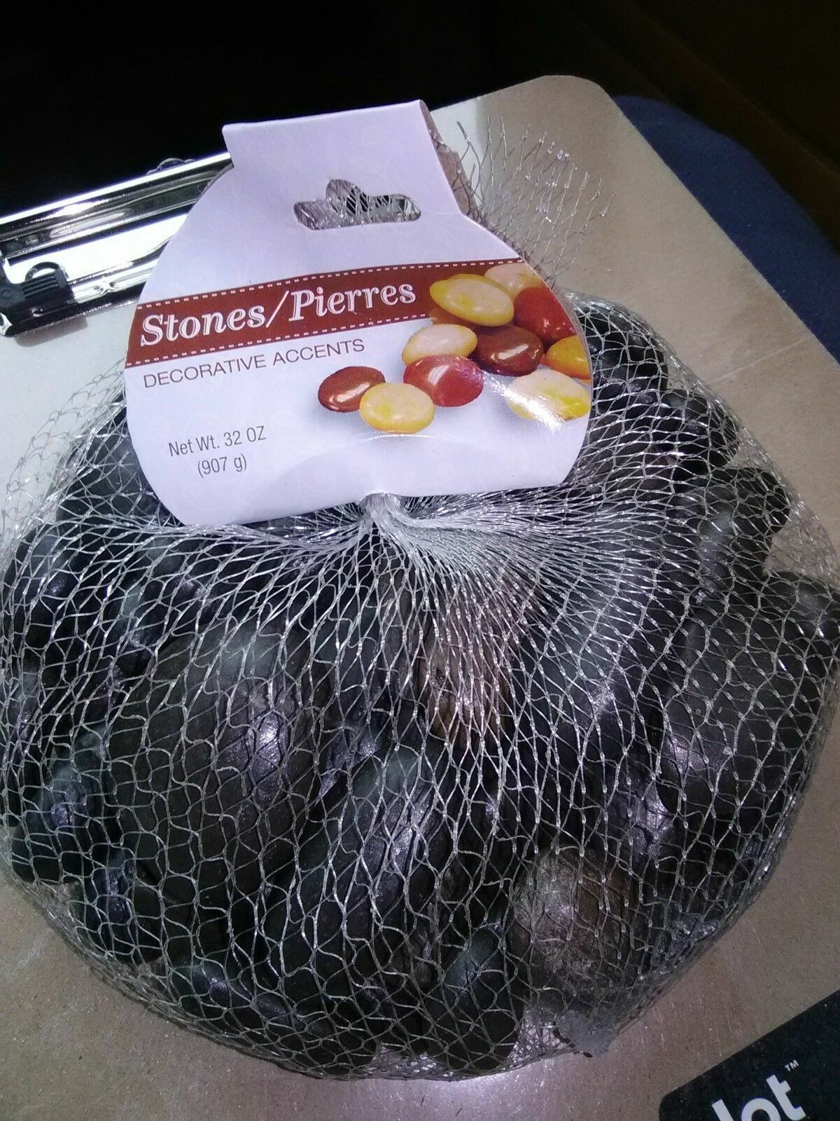 2 BAG OF STONES/PIERRES DECORATIVE ACCENTS COLOR BLACK /MIX  EXOTIC POLISHED