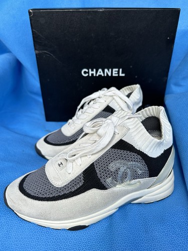 靴 CHANEL G33728 Chanel Sneakers Size 41. 5 EU