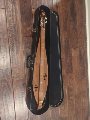 4 String Mountain Dulcimer With Case, Moss 87 Box 121